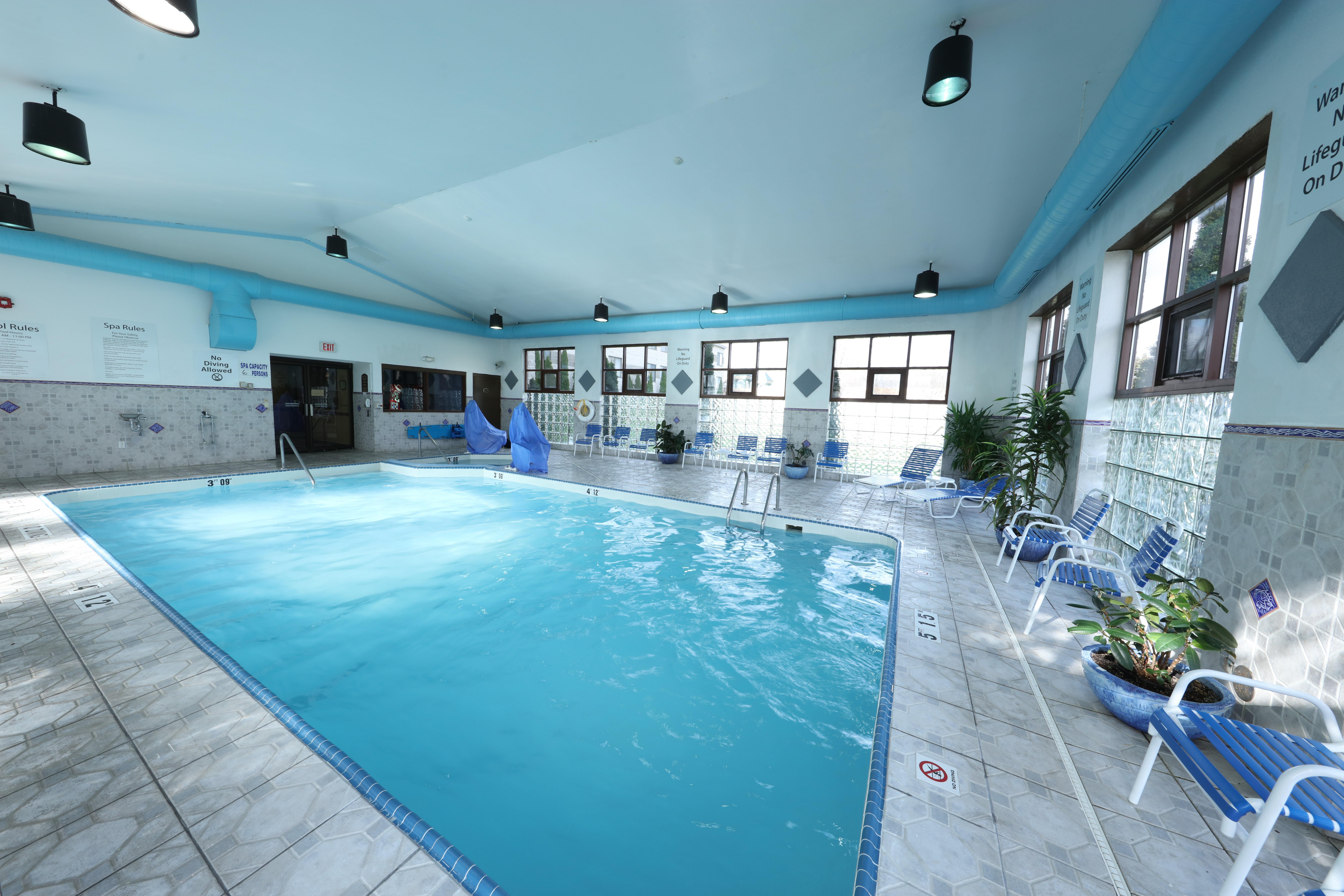 Candlewood Suites Grand Rapids Airport By Ihg Cascade Bagian luar foto