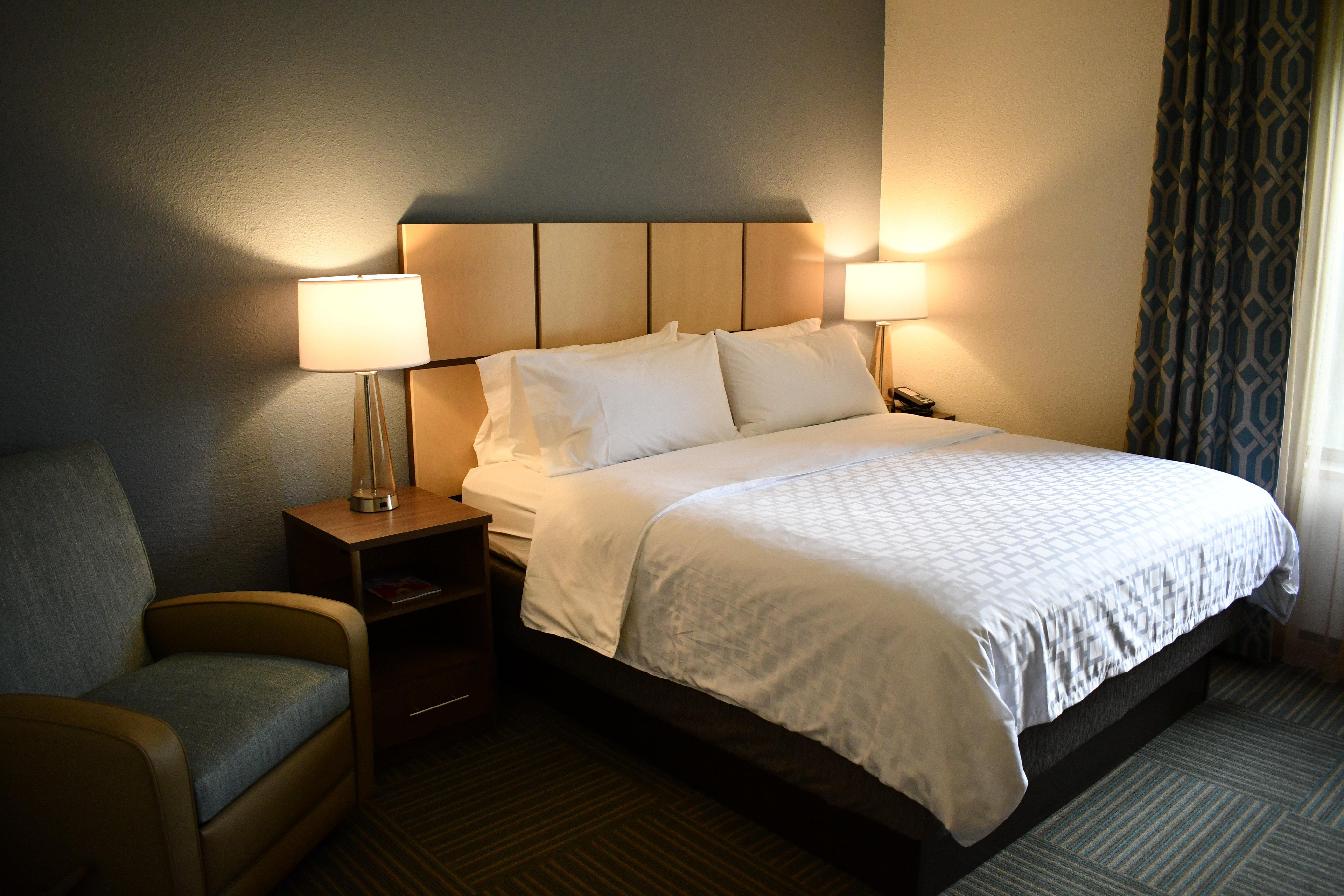 Candlewood Suites Grand Rapids Airport By Ihg Cascade Bagian luar foto