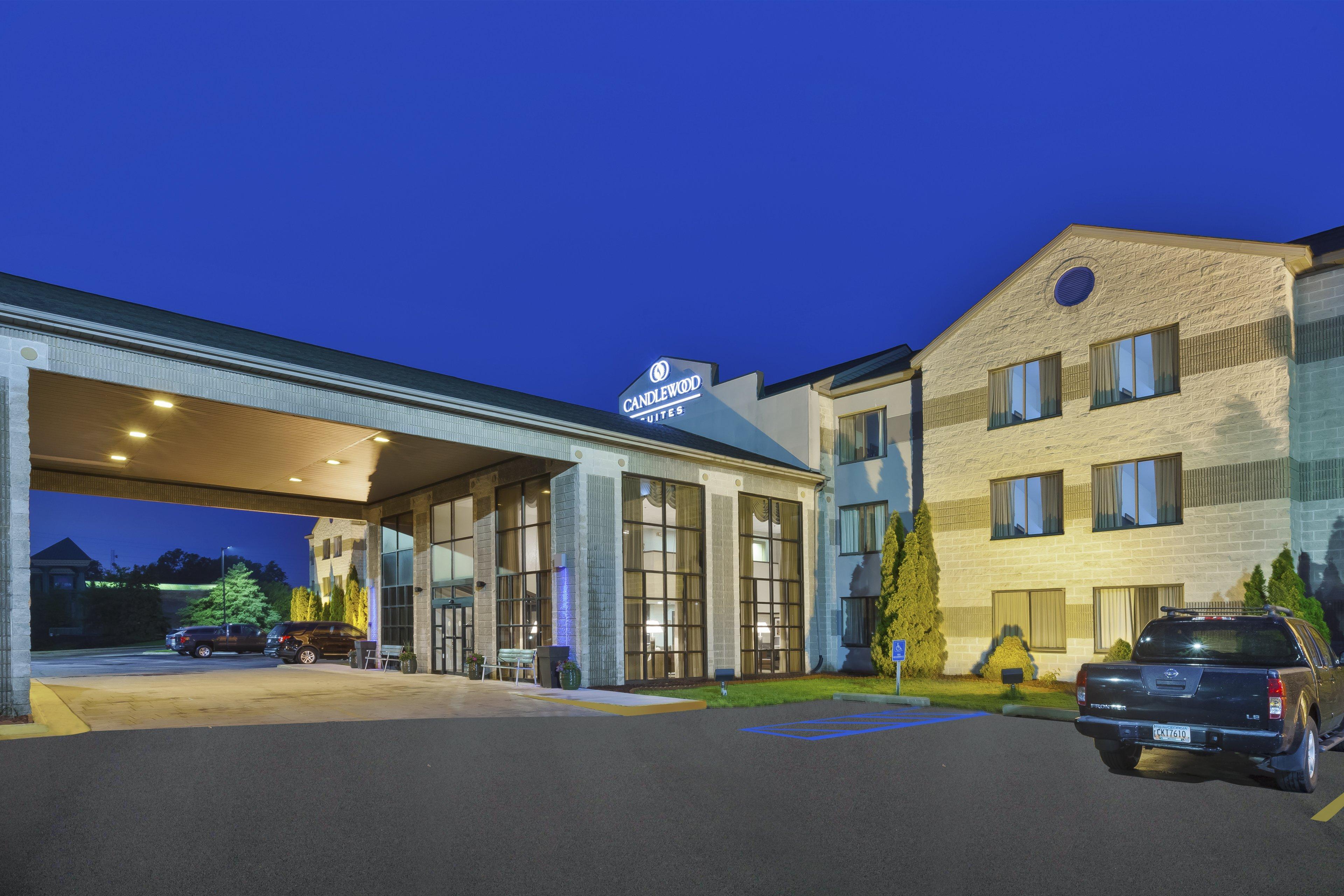 Candlewood Suites Grand Rapids Airport By Ihg Cascade Bagian luar foto
